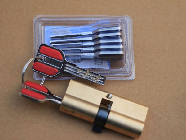 黑河24小时上门开锁公司